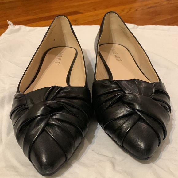 Nine West Women's Leather Ballet Flat, Black, size 7M, only worn once - Picture 8 of 12